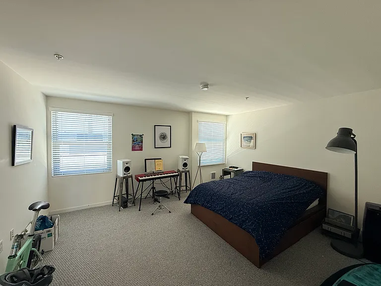 w/ Furniture