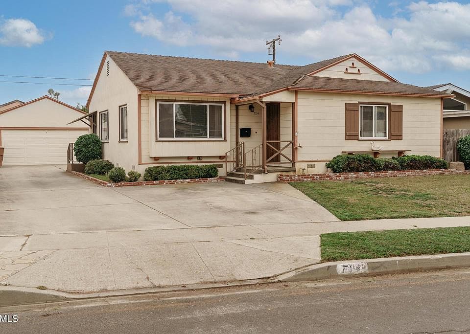 1st image of 704 Arbor Ave