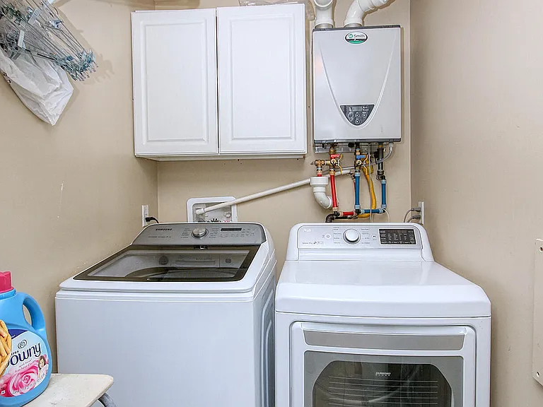 207 Ceylon Ave — Photo 32