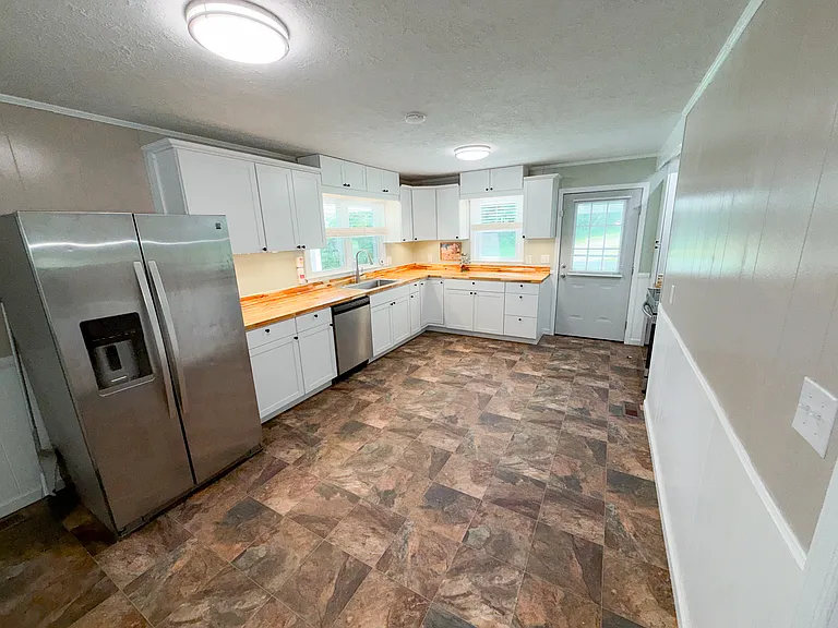 11 Corbin Ln — Photo 6