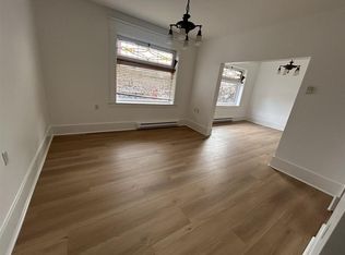 156 E 8th Ave #10, Vancouver, BC