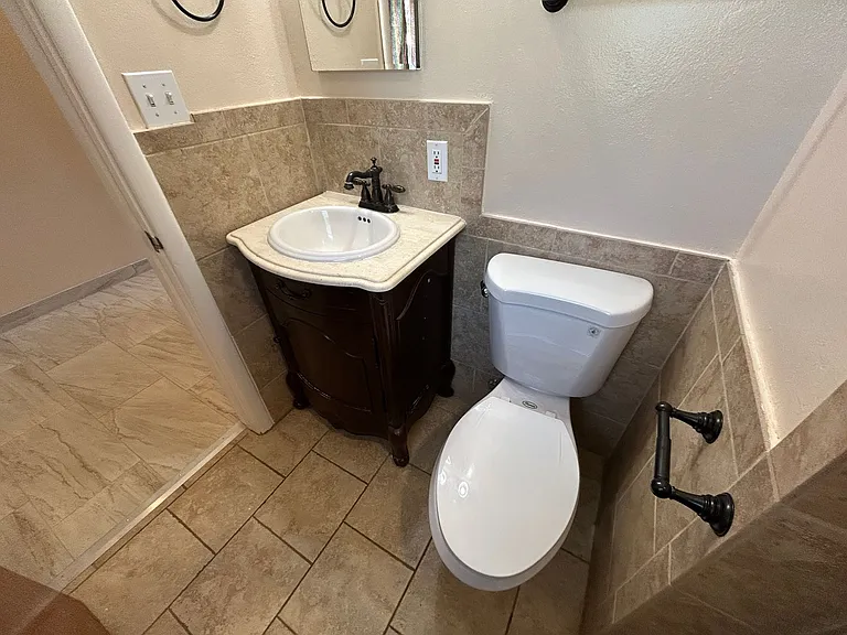 135 West Ave — Photo 15