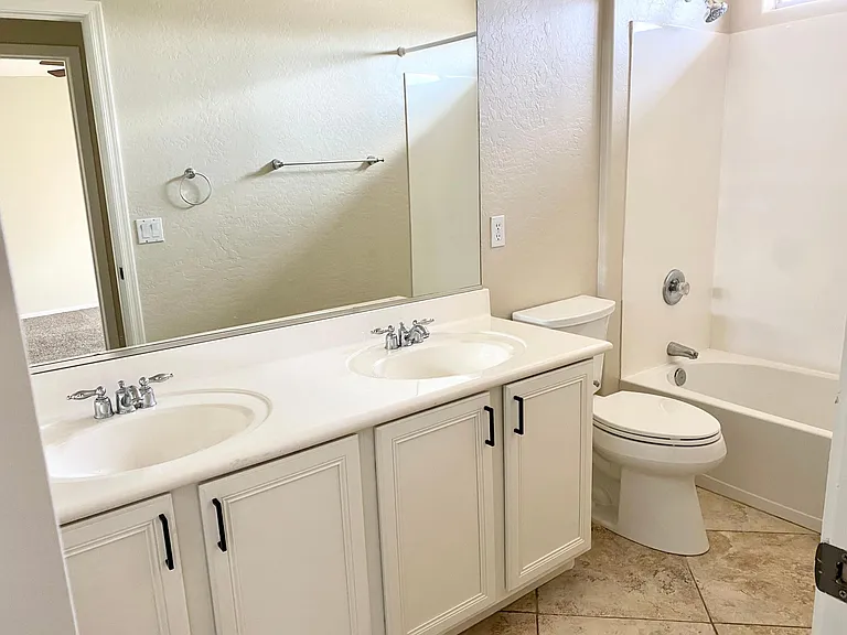 29525 N Smokey Ln — Photo 16
