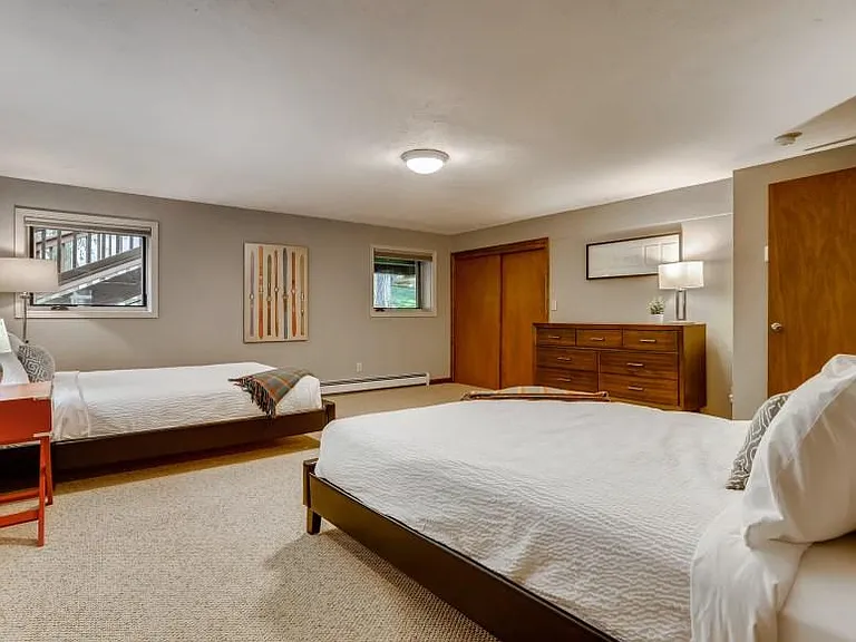 690 Deer Blvd — Photo 10