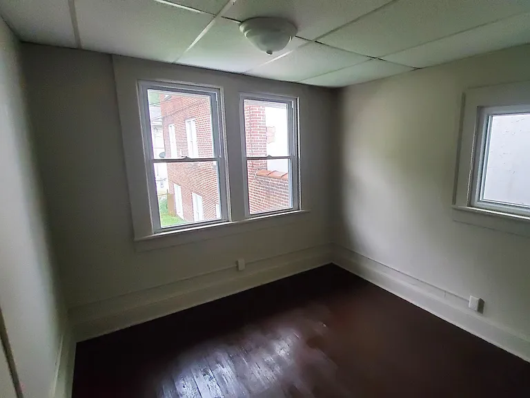 1713 Bluefield Ave — Photo 16