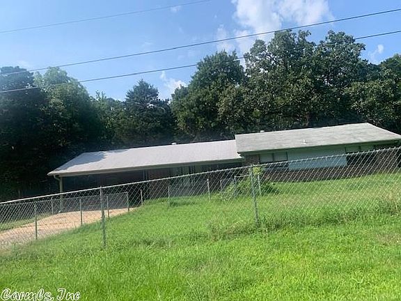 2nd image of 288 Hollow Ln