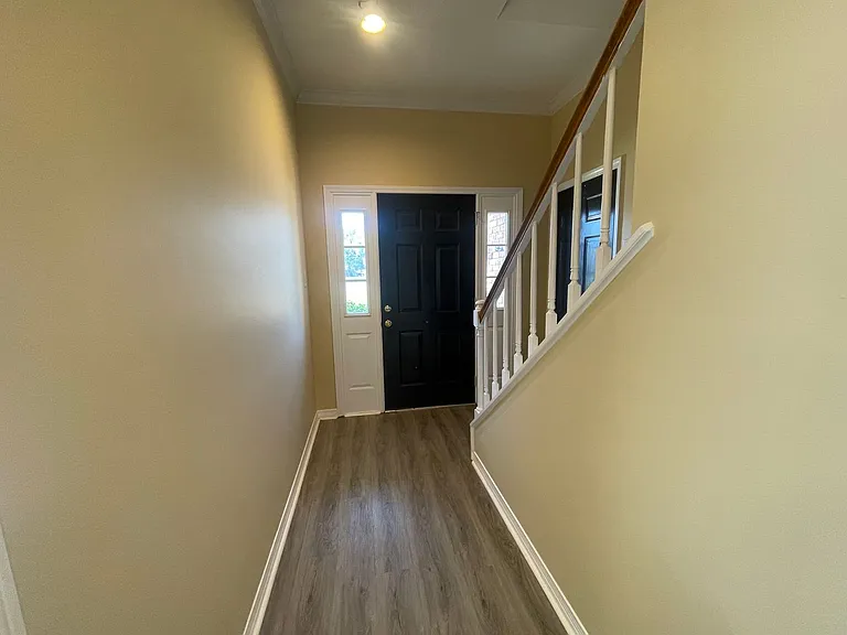 409 Teak Dr — Photo 5