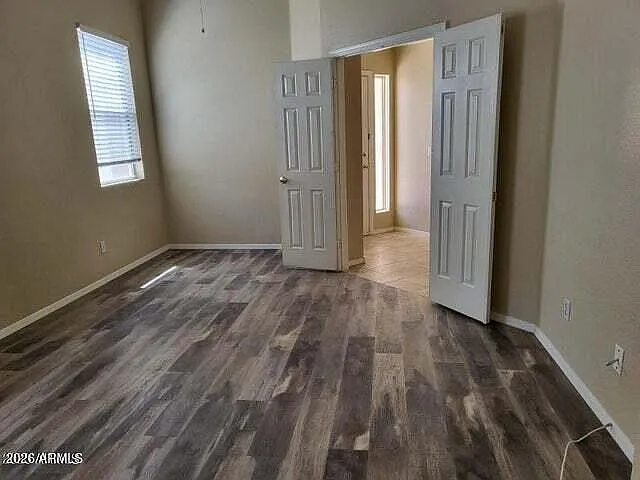 1038 N Columbus Dr — Photo 8