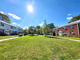 Sold by Winzone Realty Inc