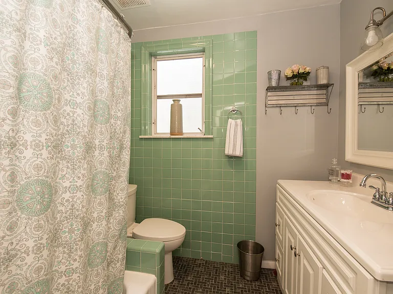 Full Bath