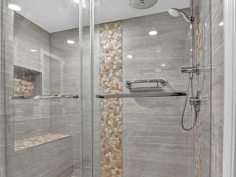 7773 La Mirada Dr — Photo 24