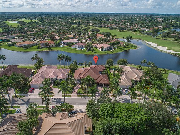 2nd image of 2521 Poinciana Dr
