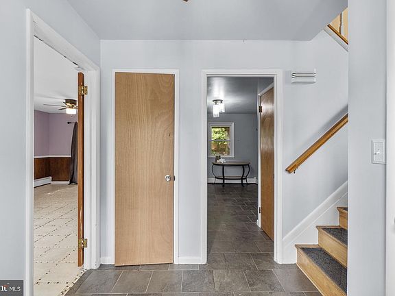 4th image of 1800 Palo Cir