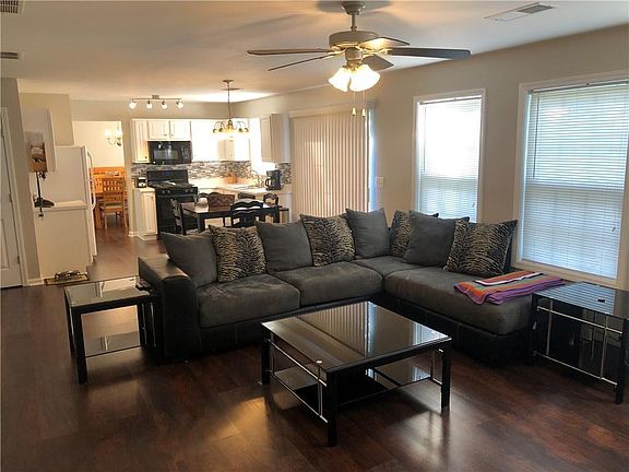 3rd image of 3990 Brushy Wood Dr