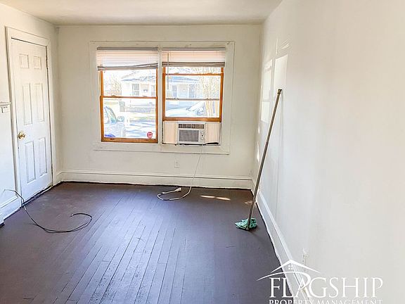 2nd image of 603A Hudson St