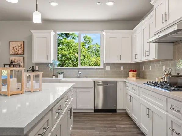 18911 Frederick Dr, Pine Grove, CA 95665