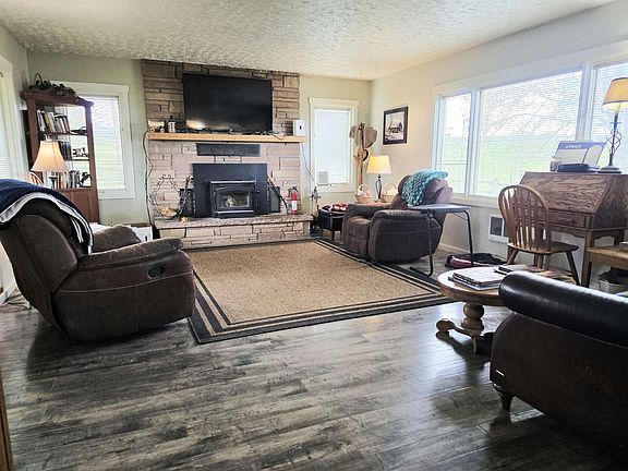 3rd image of 28628 N Dunn Rd