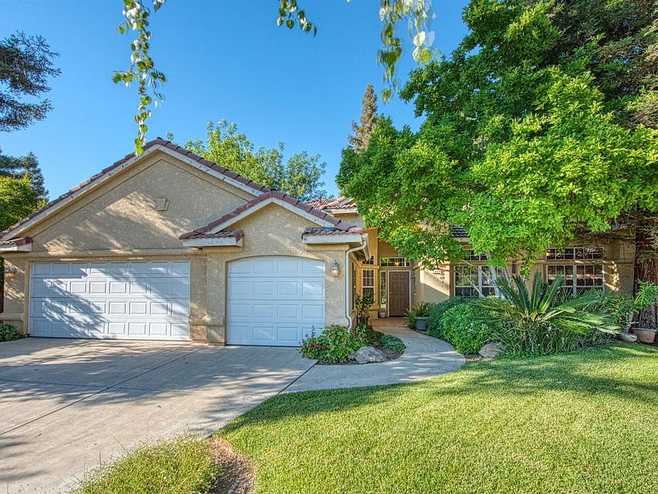 1st image of 5466 W El Paso Ave