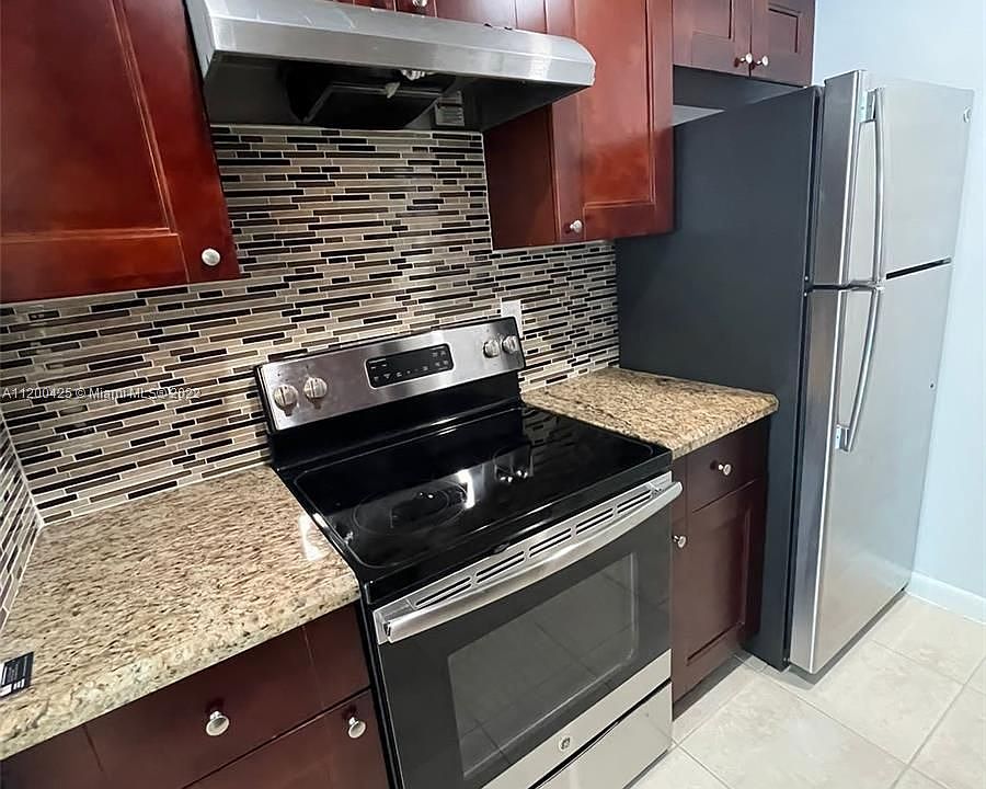 1st image of 10112 Twin Lakes Dr #11