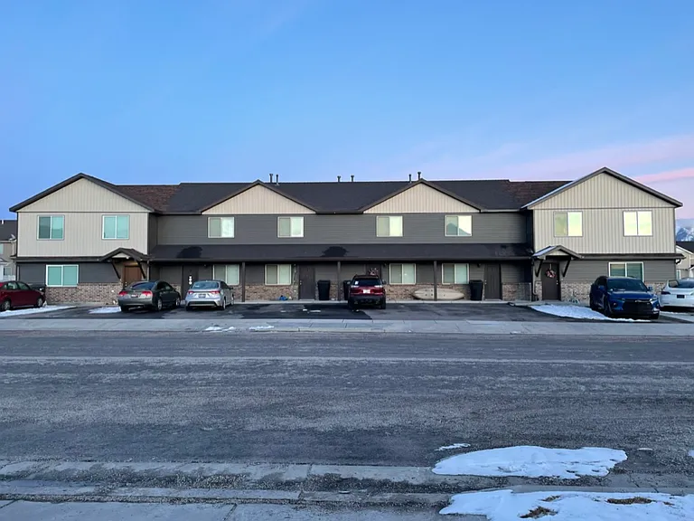 Front of property facing west