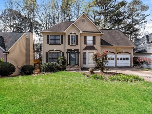 612 Ridge Crossing Dr, Woodstock, GA 30189