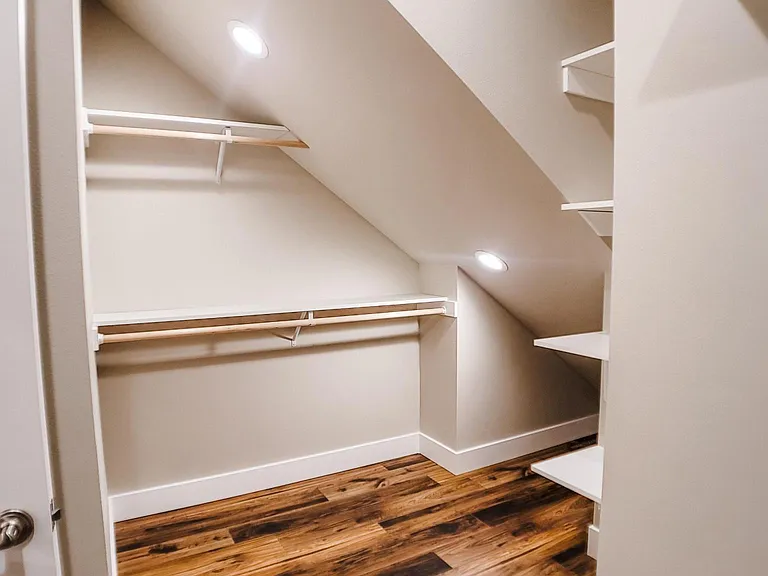 2220 Berryman Loop — Photo 33