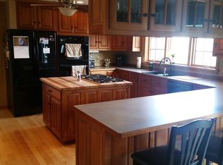 141 Old Farm Rd, East Montpelier, VT 05651