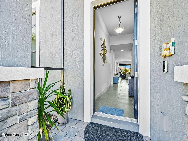 8108 Dobre Way — Photo 5