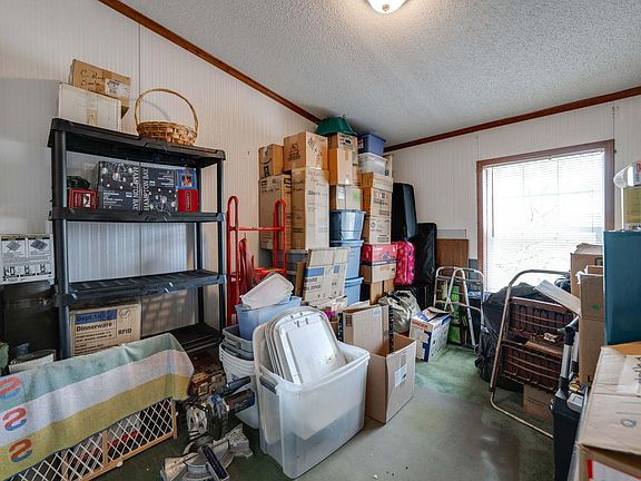 33rd image of 482 Hiwassee Dr