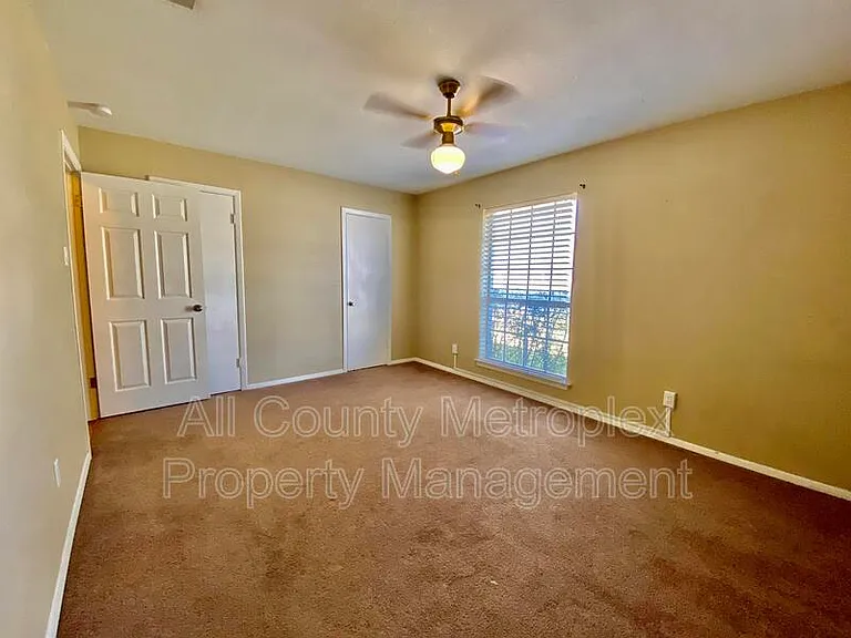801 Irwin Dr #A — Photo 5