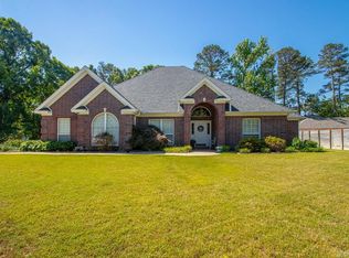 1425 River Pointe Ct, Benton, AR 72019
