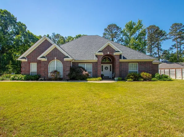 1425 River Pointe Ct, Benton, AR 72019