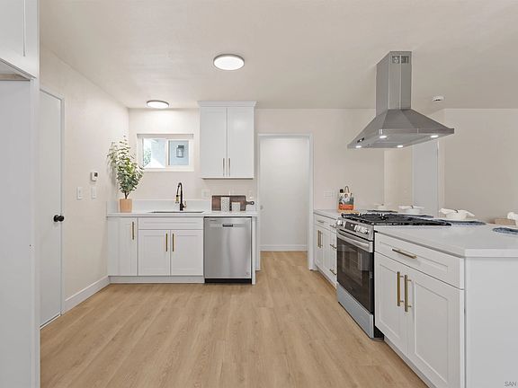 5th image of 7140 Latrobe Cir