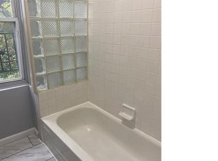 2301 N Calvert St, Baltimore, MD 21218