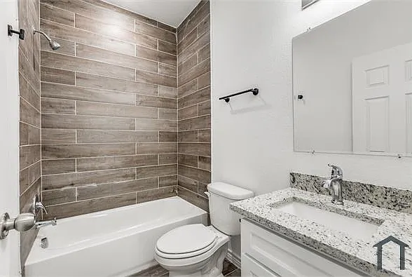 2 bed, 986 sqft, $1,250 — Photo 2