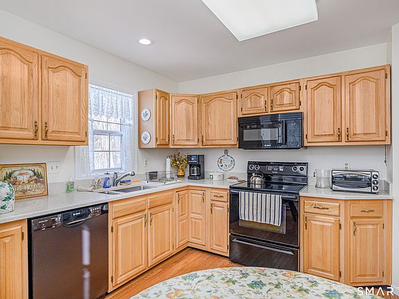 4th image of 120 Sullivan Farm