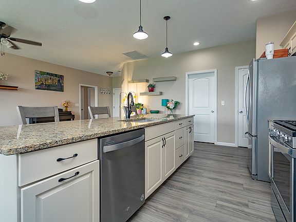 5th image of 6161 Silvercreek Dr