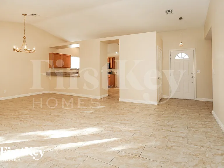 5412 Redview Ct — Photo 3