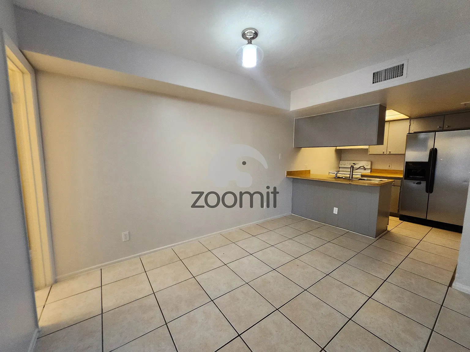 2 bed, 1.5 bath, 1068 sqft, $1,095 — Photo 2
