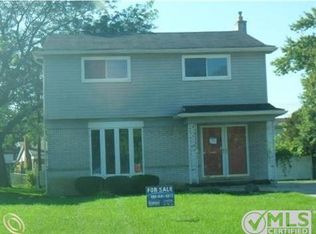15645 Shelley St, Southfield, MI 48075