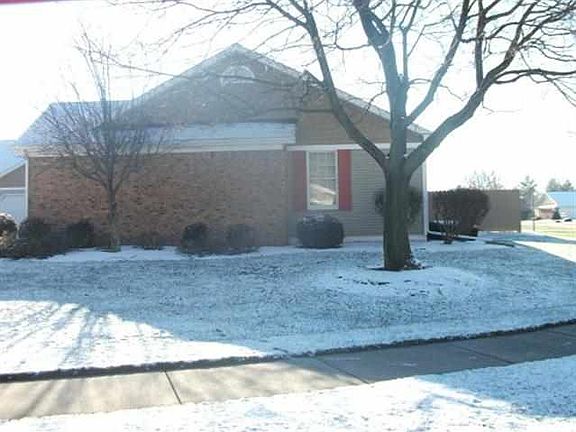 3rd image of 1409 Pembroke Cir