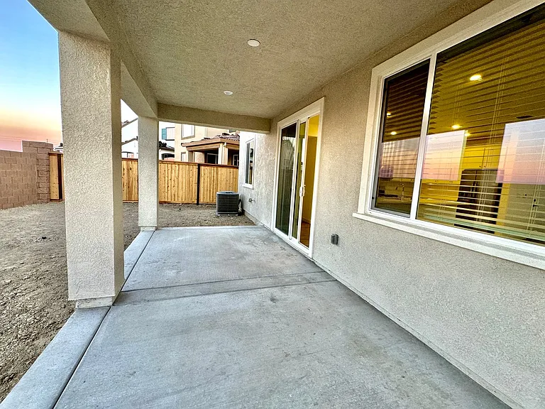 243 Dock Cir — Photo 28