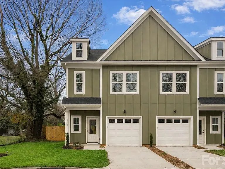 212 Lander St — Photo 1
