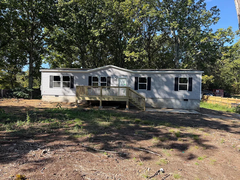 186 Carolyn Dr