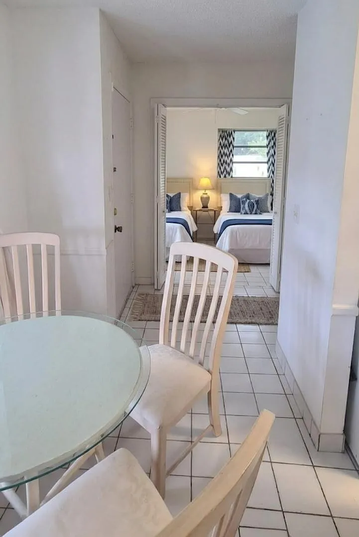 2 bed, 2.0 bath, 1097 sqft, $1,950 — Photo 4