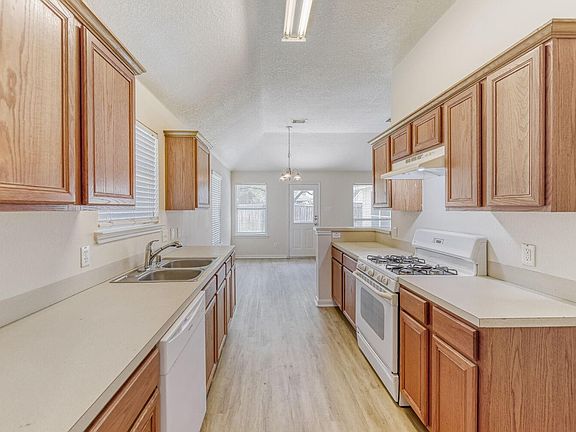2nd image of 6114 Sandy Hollow Dr