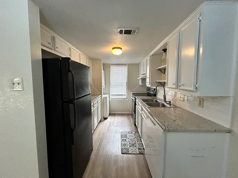 8601 Memphis Dr #A8 — Photo 5