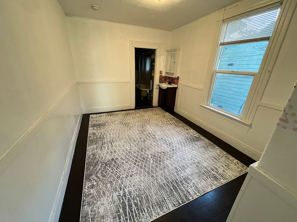 2nd image of 2307 Q St APT 1