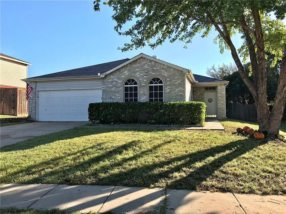 1st image of 7901 Seven Oaks Ln