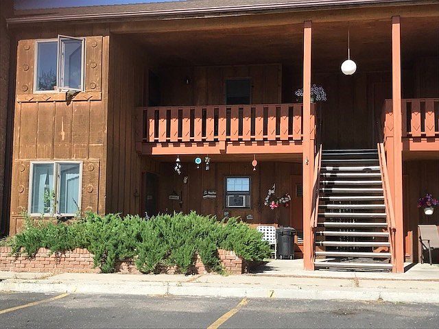 2nd image of 1925 Pioneer Ave APT 3